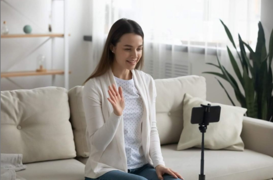 Our video interviewing can reduce the time to hire by an average of 70%.