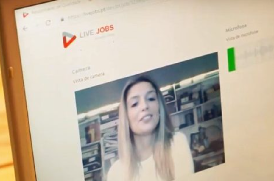 Sabe como reduzir custos e agilizar os seus processos de recrutamento?